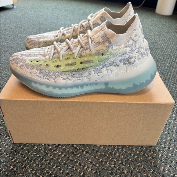 Size 12.5 - adidas Yeezy Boost 380 Alien Blue - Picture 3 of 5